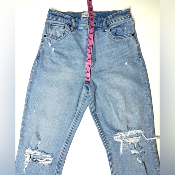 Abercrombie & Fitch The Mom High Rise Distressed Women's Jeans Size 27/4 R - Picture 7 of 10